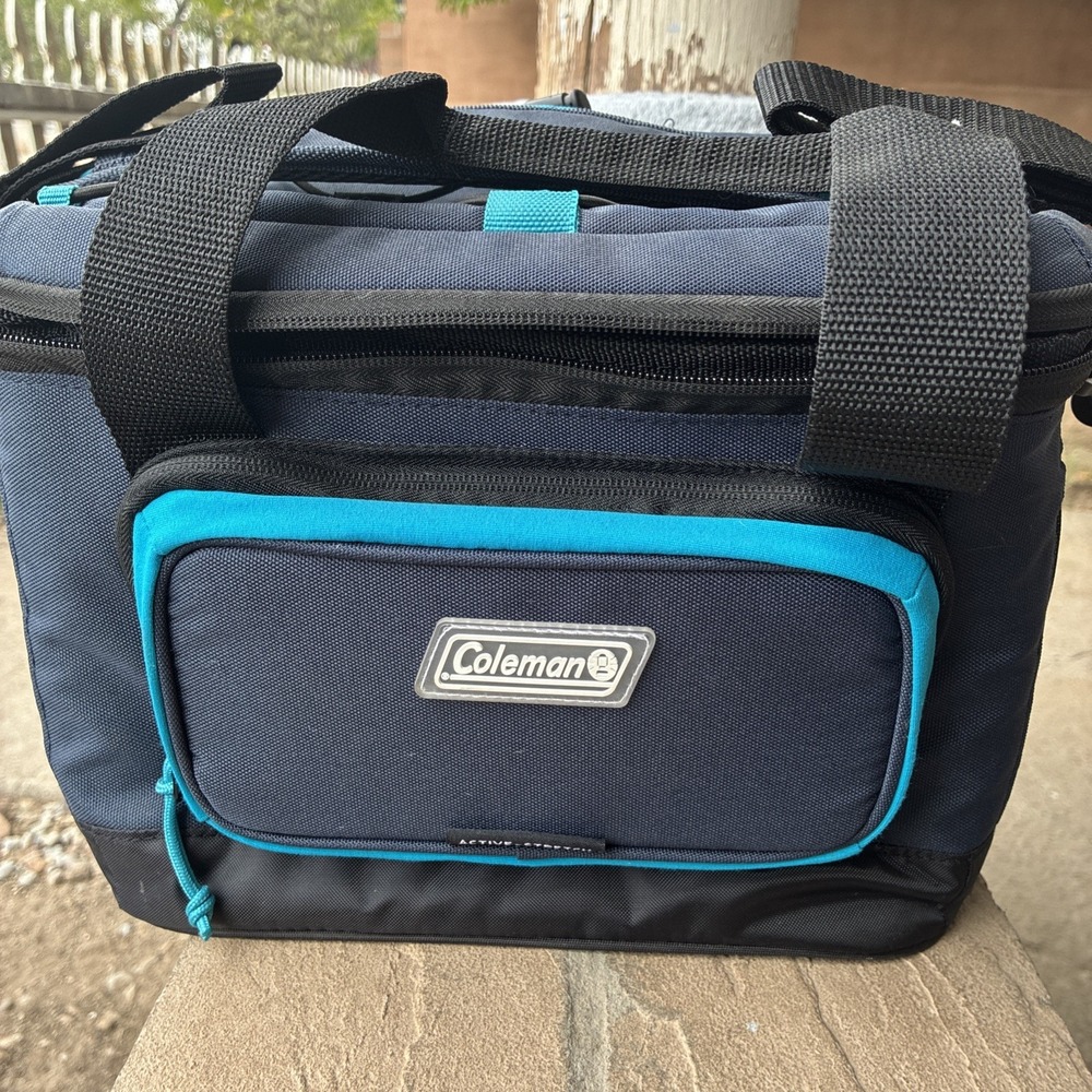 Coleman XPAND 10.6 Qt. (16-Can) Soft Cooler, Blue Nights Stretches NWOT